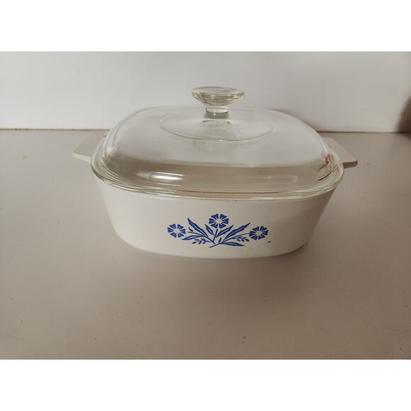 Corning Ware Cornflower 2 Quart Casserole Square w/Lid - Picture 3 of 5